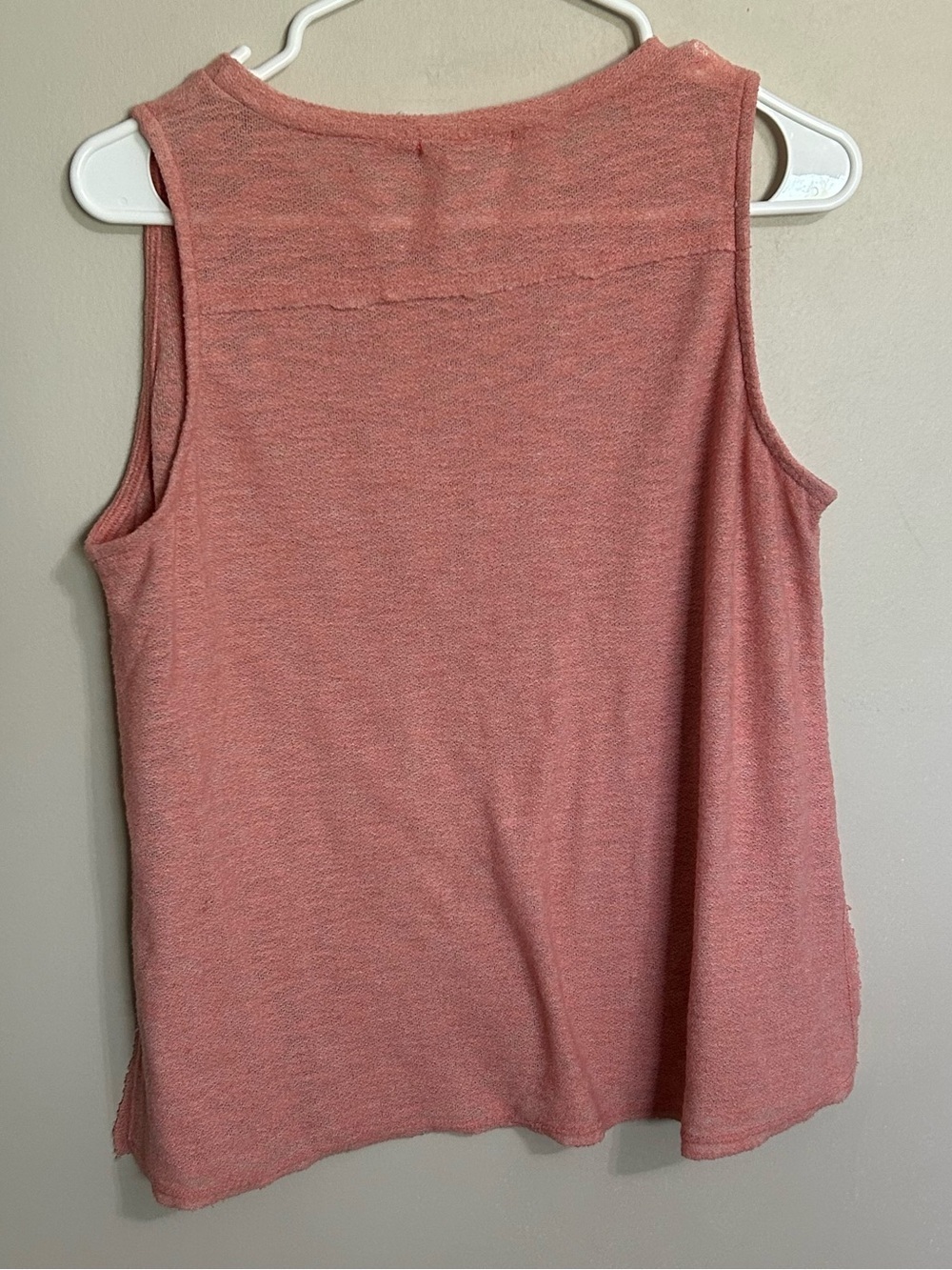Sadie & Sage Peach-Pink Sleeveless Tank - Picture 3 of 9